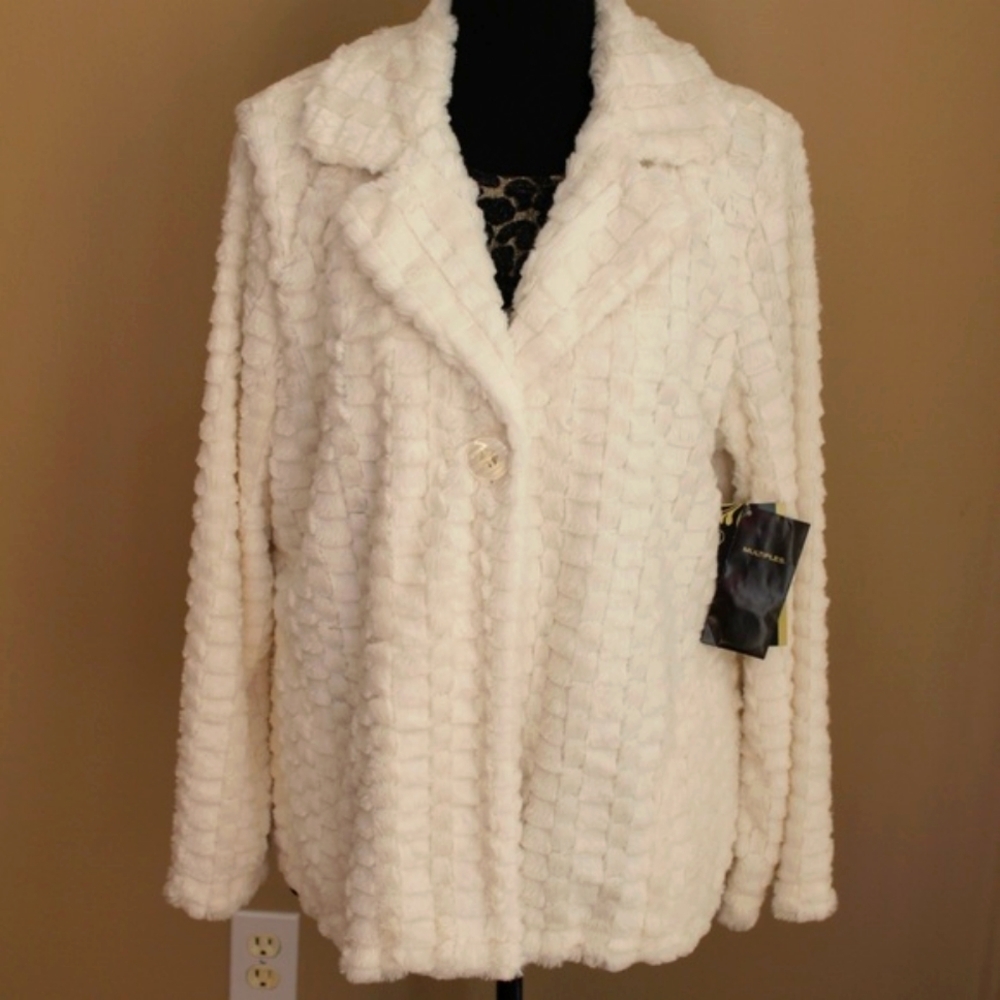 NWT Multiples White Faux Fur Jacket